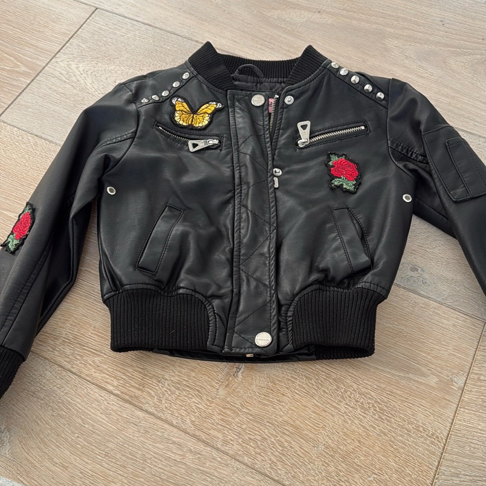 Girls faux leather Urban Republic patch jacket (size 5/6)